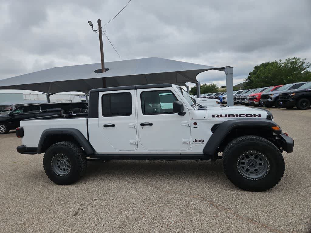 Used 2024 Jeep Gladiator Rubicon AWD/4WD image 9