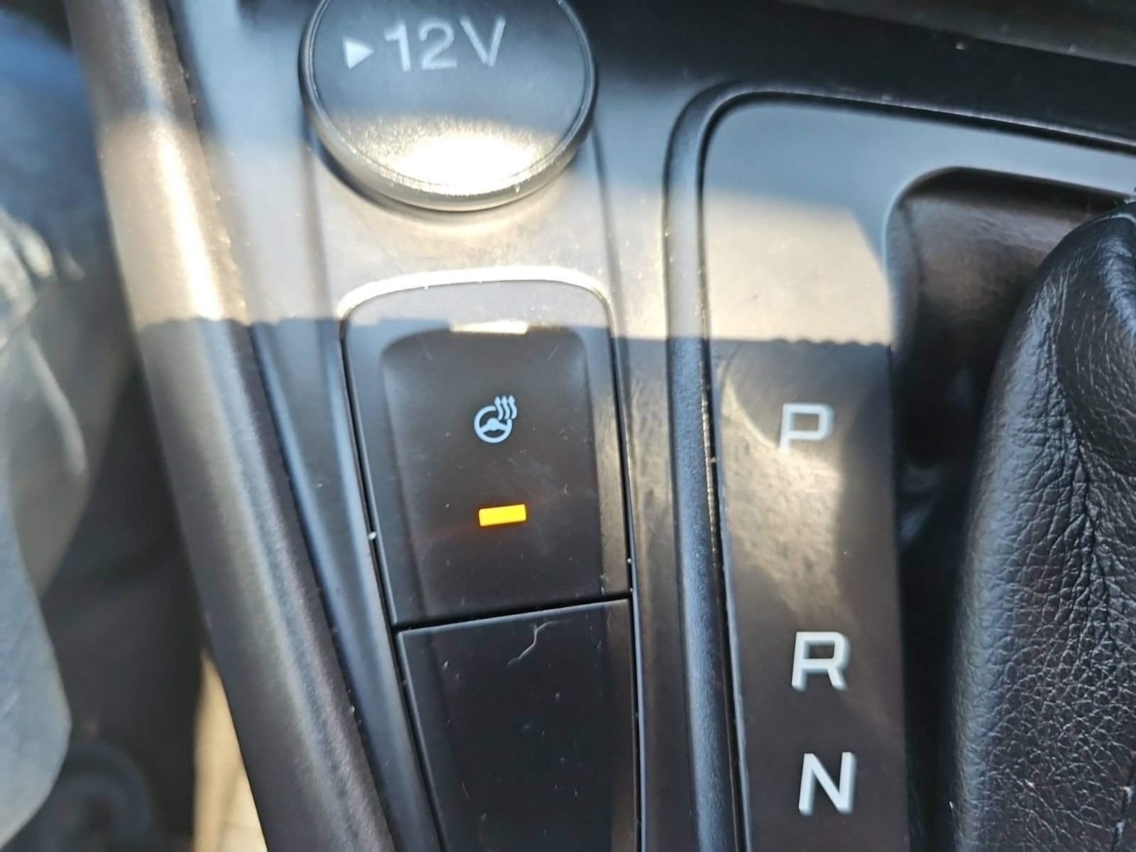 Used 2018 Ford Focus SEL w/ Cold Weather Package FWD image 27