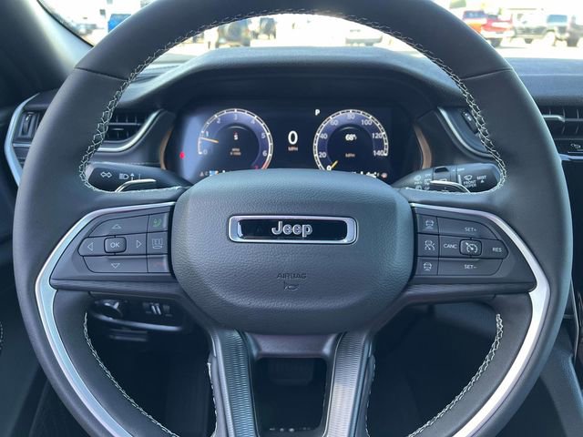 New 2025 Jeep Grand Cherokee L Laredo w/ Luxury Tech Group I image 15