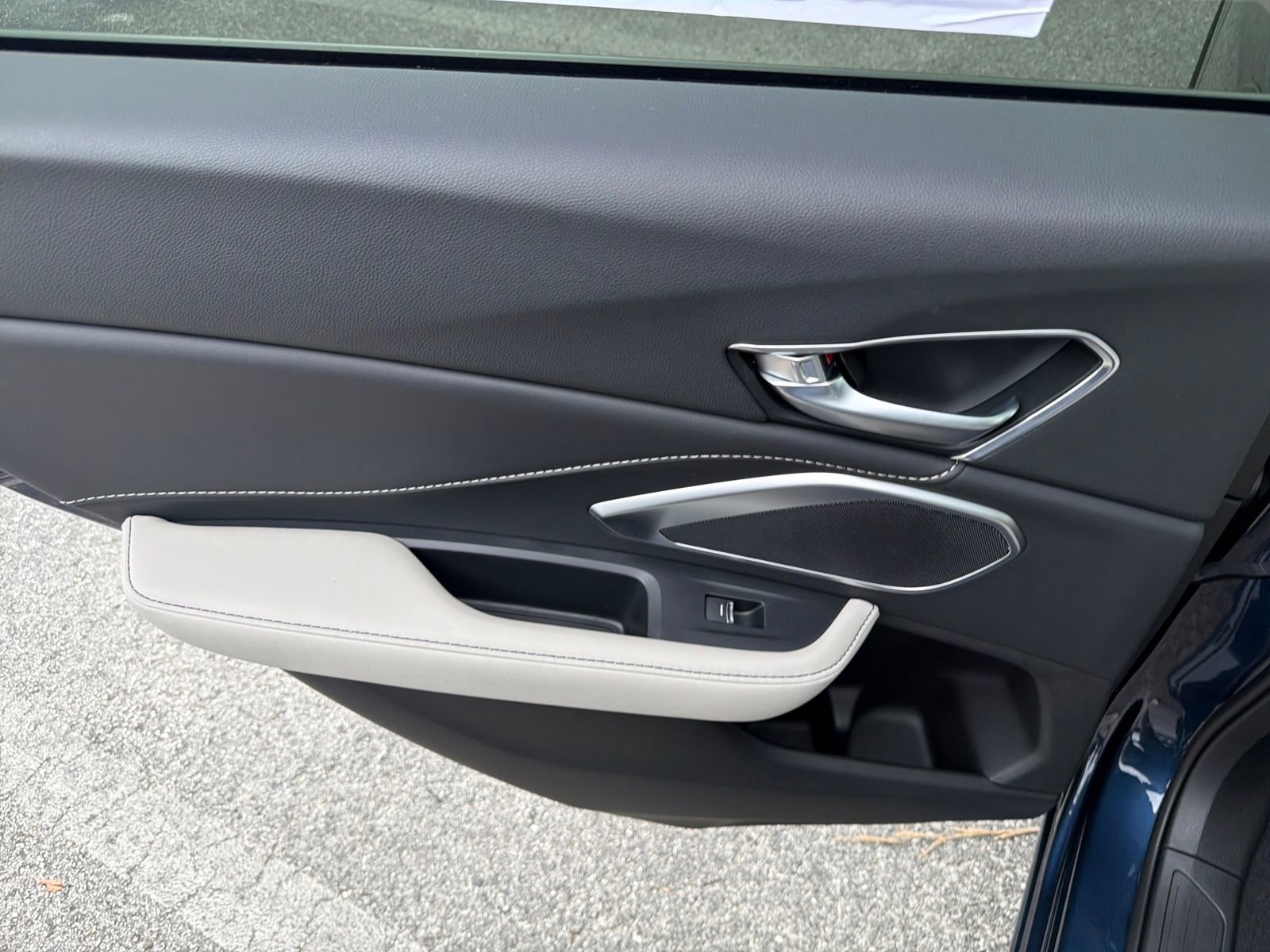 New 2026 Acura RDX SH-AWD image 23