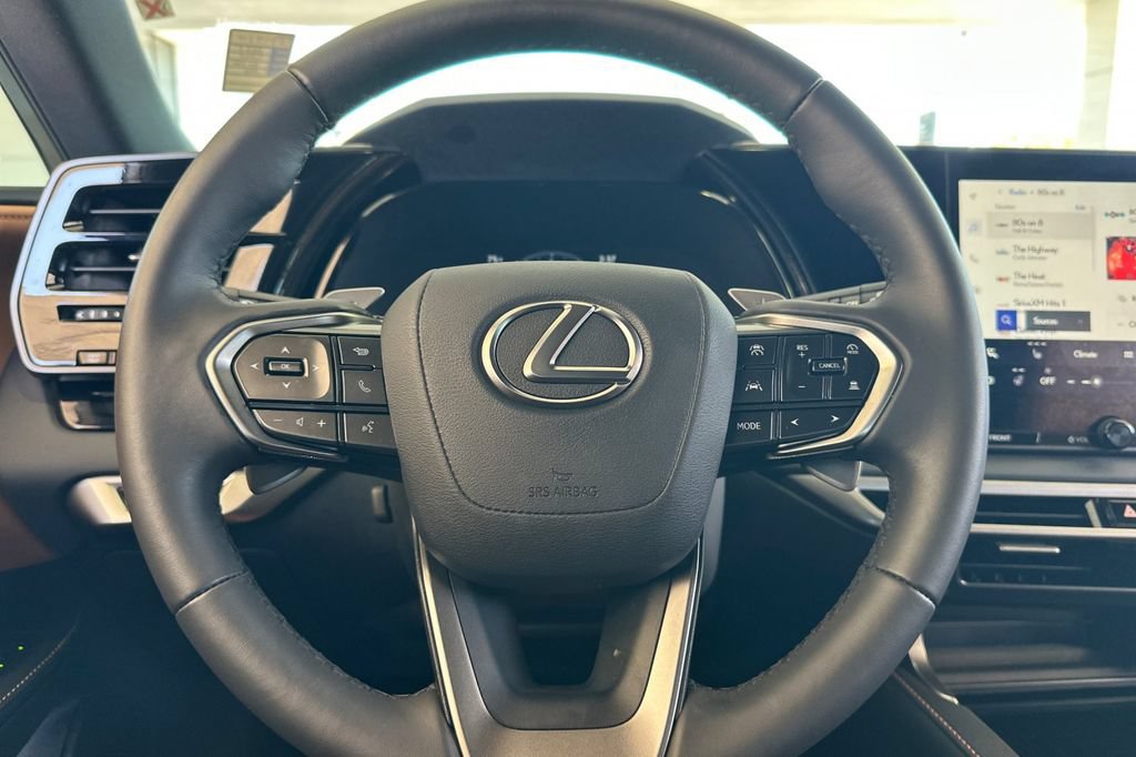 Used 2026 Lexus RX 350 AWD w/ Accessory Package (Z1) image 26