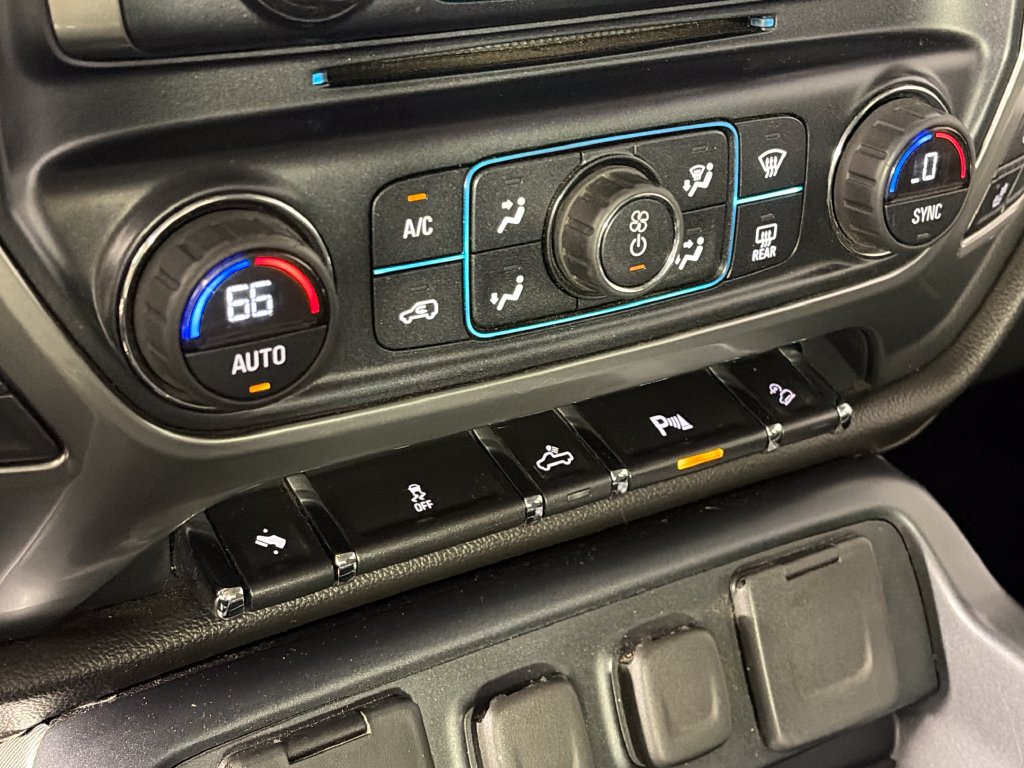 Used 2014 Chevrolet Silverado 1500 LTZ Z71 w/ LTZ Plus Package AWD/4WD image 21