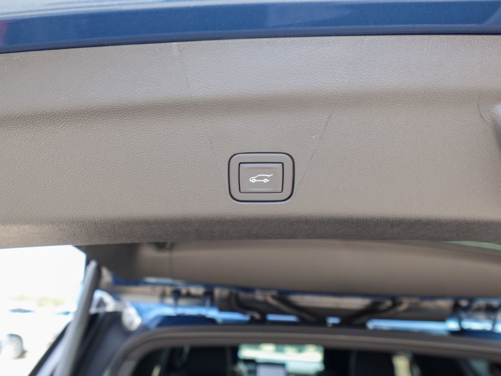 New 2026 GMC Yukon XL Elevation image 5