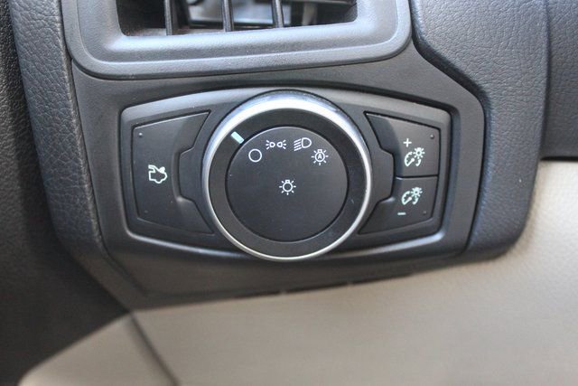 Used 2016 Ford Focus SE image 14