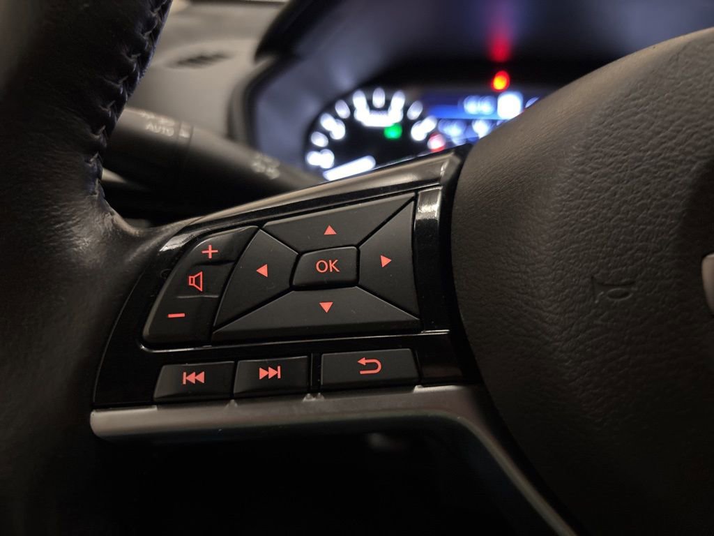 Used 2023 Nissan Altima 2.5 SL FWD image 16