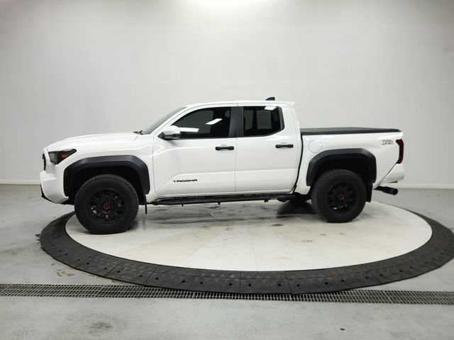Used 2024 Toyota Tacoma TRD Off-Road w/ TRD Off Road Upgrade Package AWD/4WD image 5