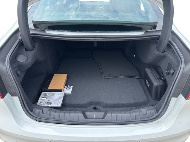 New 2024 Jaguar XF R-Dynamic SE AWD/4WD image 21