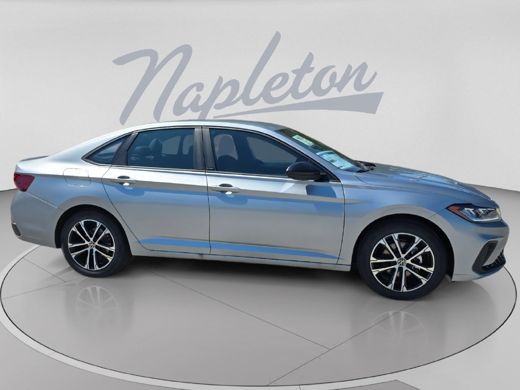 New 2025 Volkswagen Jetta Sport FWD image 3