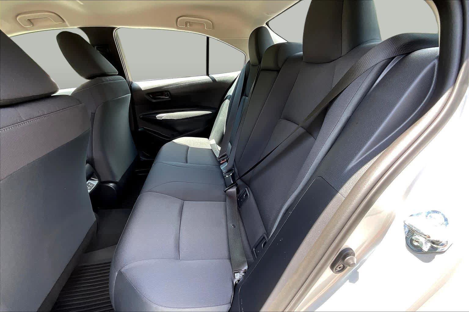 Used 2026 Toyota Corolla LE FWD image 19
