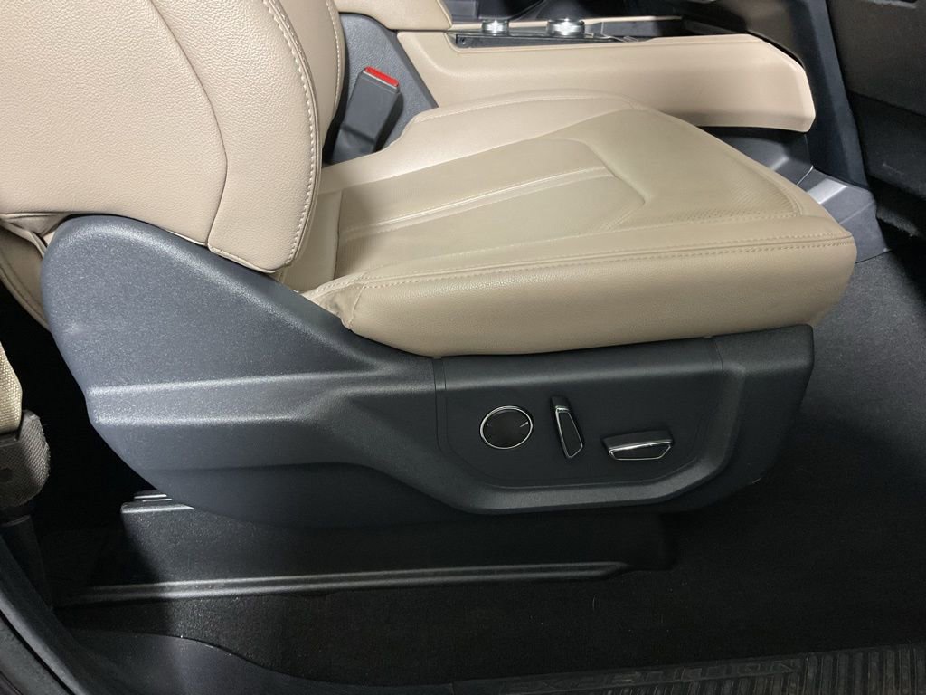 Used 2024 Ford Expedition Limited image 38