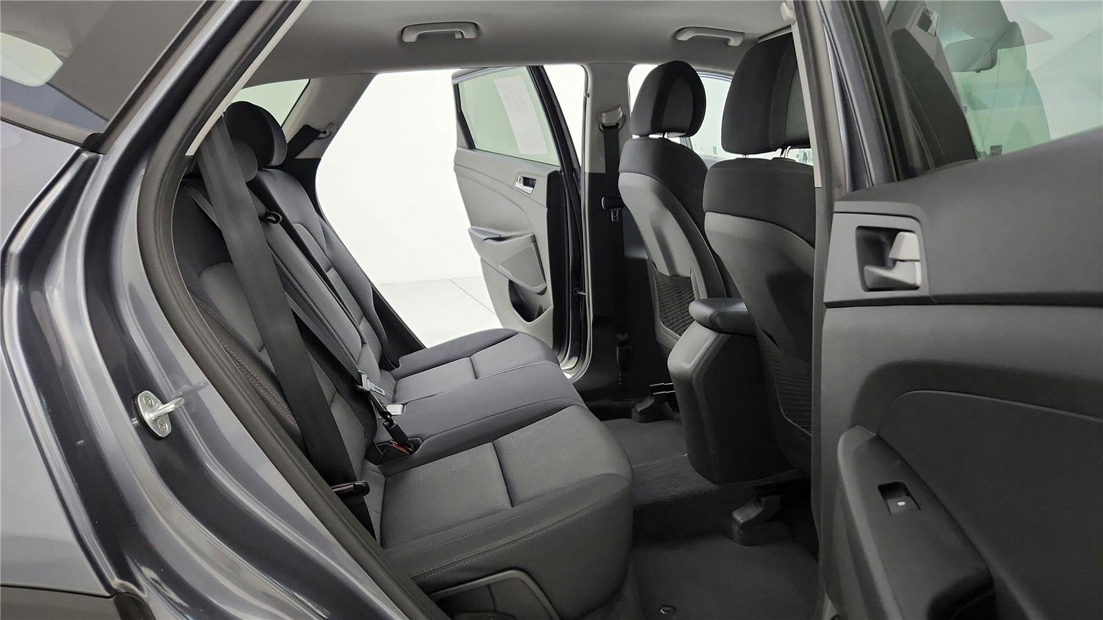 Used 2018 Hyundai Tucson SE AWD/4WD image 18