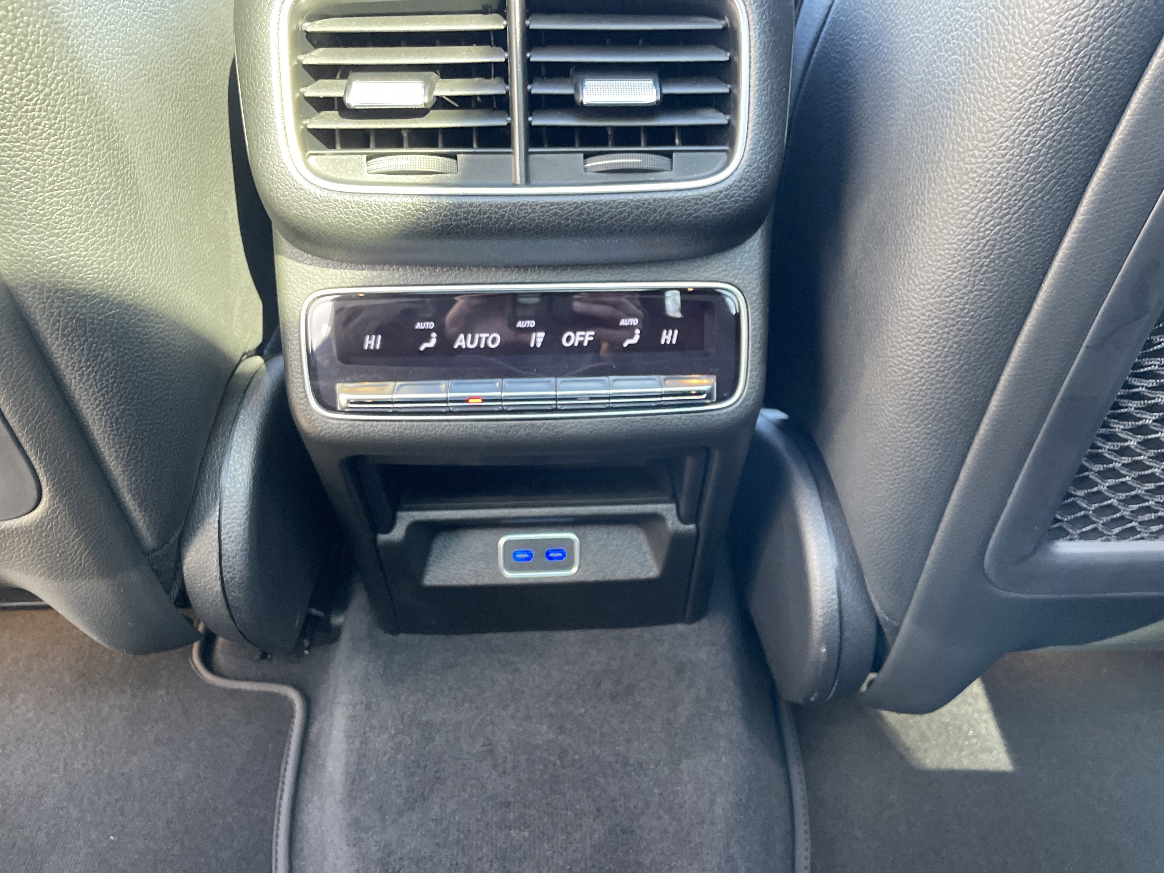 Certified 2025 Mercedes-Benz GLE 350 4MATIC w/ AMG Line Exterior image 41