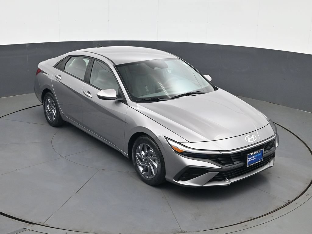Certified 2024 Hyundai Elantra SEL FWD image 16