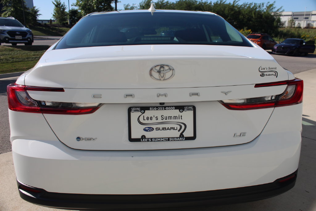 Used 2025 Toyota Camry LE FWD image 8