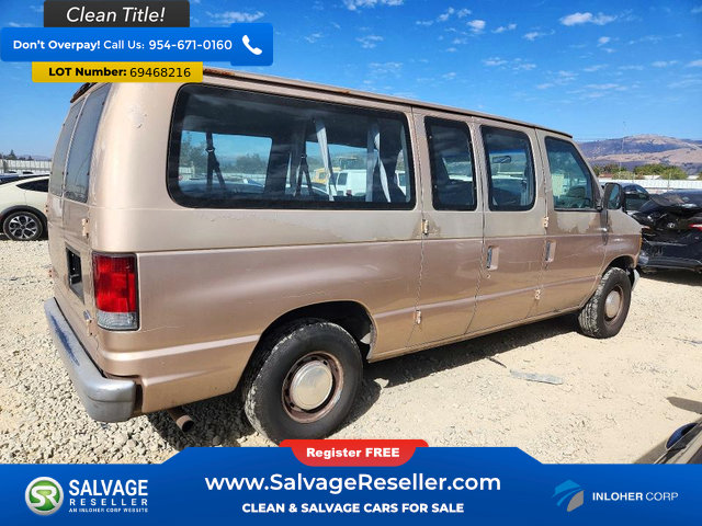 Used 1998 Ford E-150 and Econoline 150 Club Wagon RWD image 4