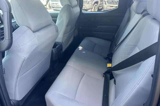 Used 2025 Toyota Tacoma SR5 AWD/4WD image 14