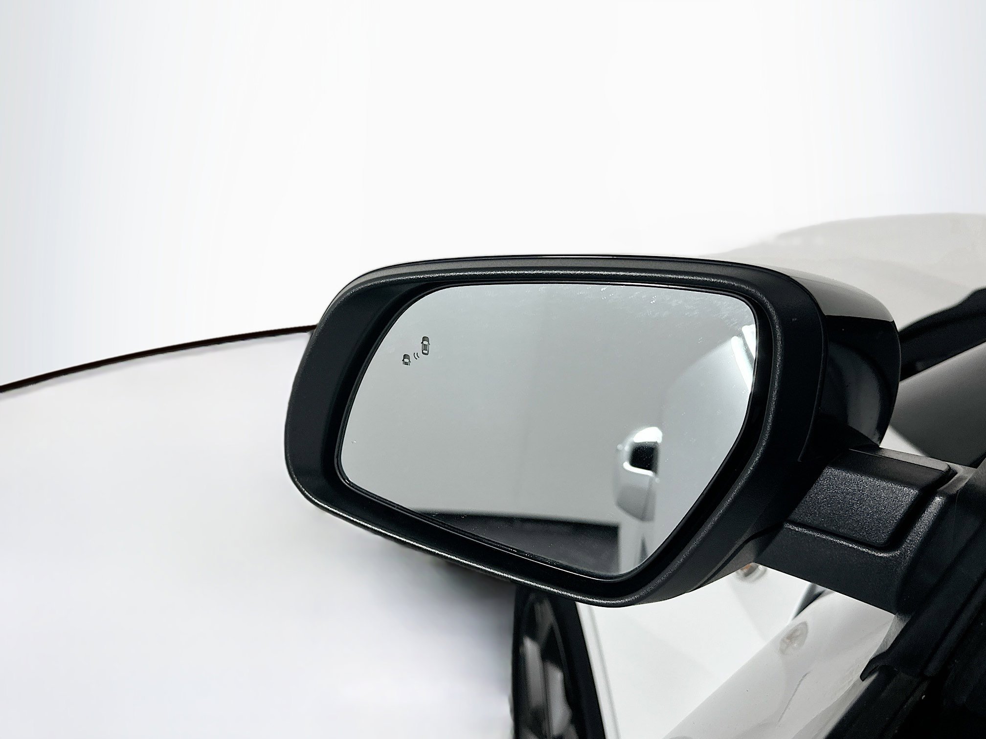 Used 2025 Hyundai Venue Limited image 16