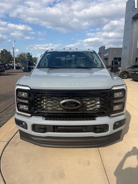New 2026 Ford F350 Lariat w/ Black Appearance Package AWD/4WD image 2