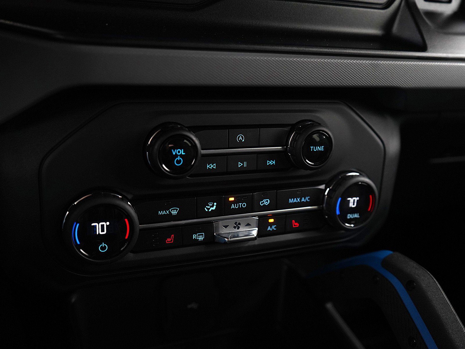 Used 2021 Ford Bronco Black Diamond image 20