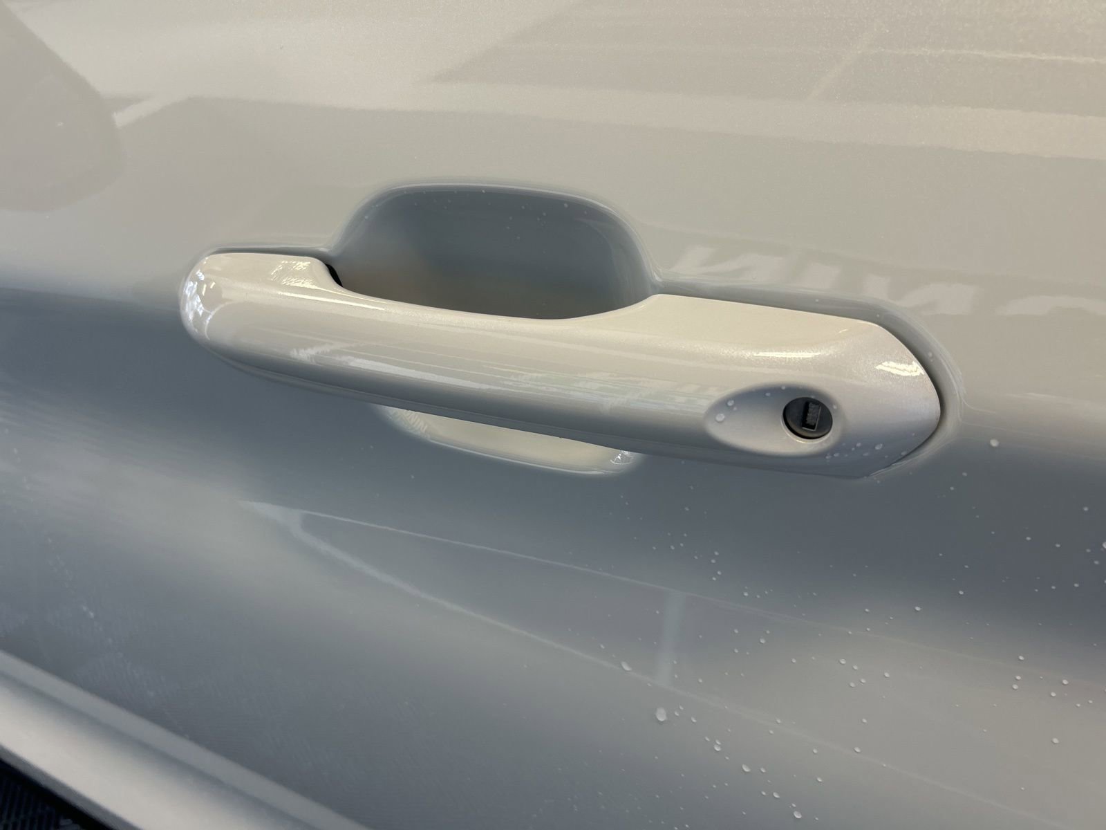 New 2026 Ford Explorer Active w/ Active Comfort Package image 10