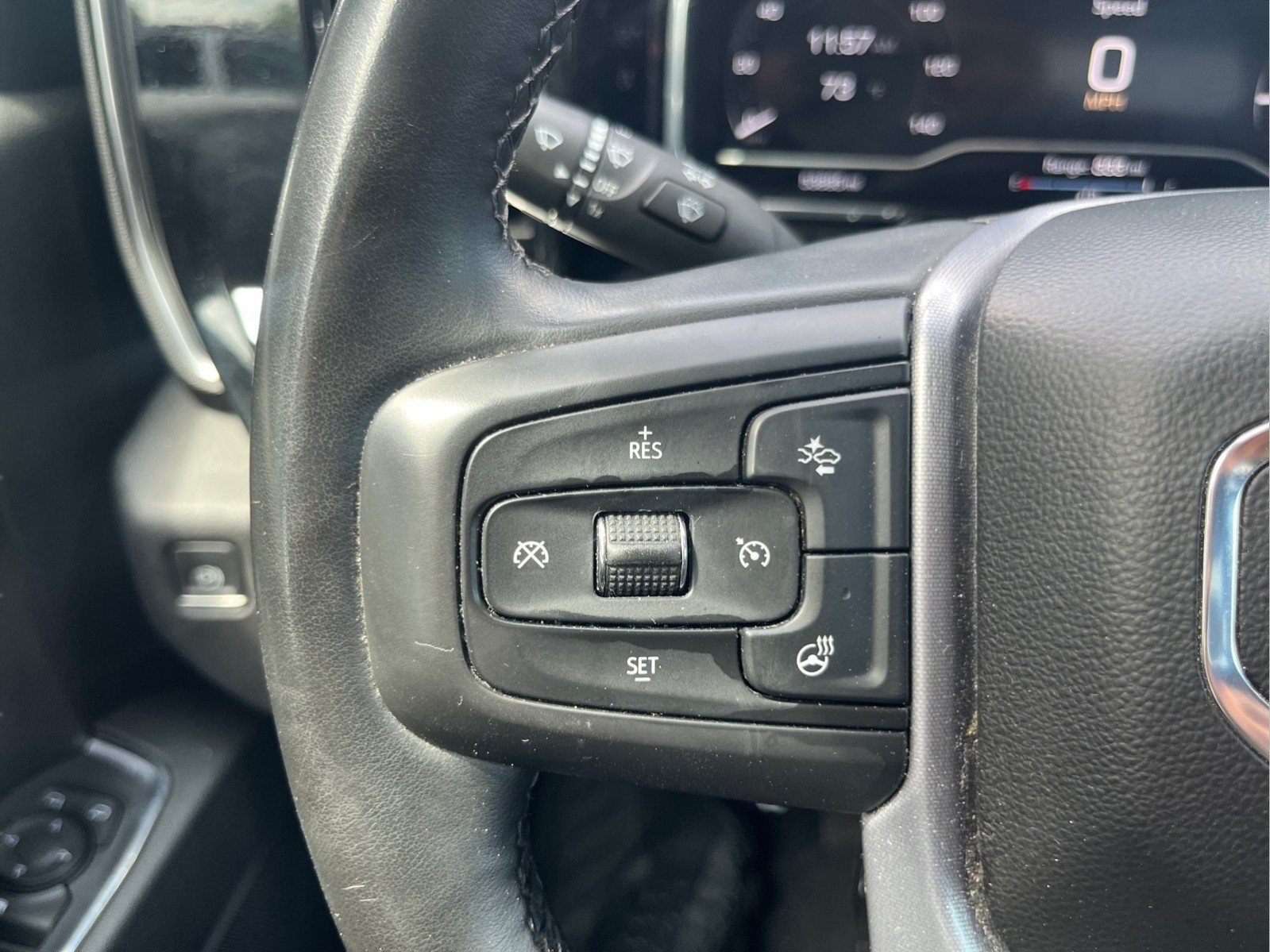 Used 2024 GMC Sierra 1500 SLE RWD image 27