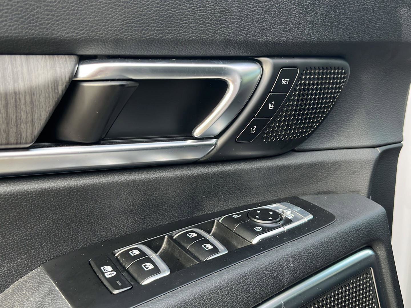 Used 2024 Kia Telluride SX image 10