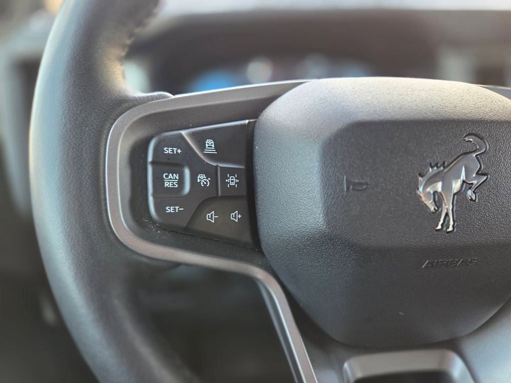 Used 2025 Ford Bronco Outer Banks AWD/4WD image 17