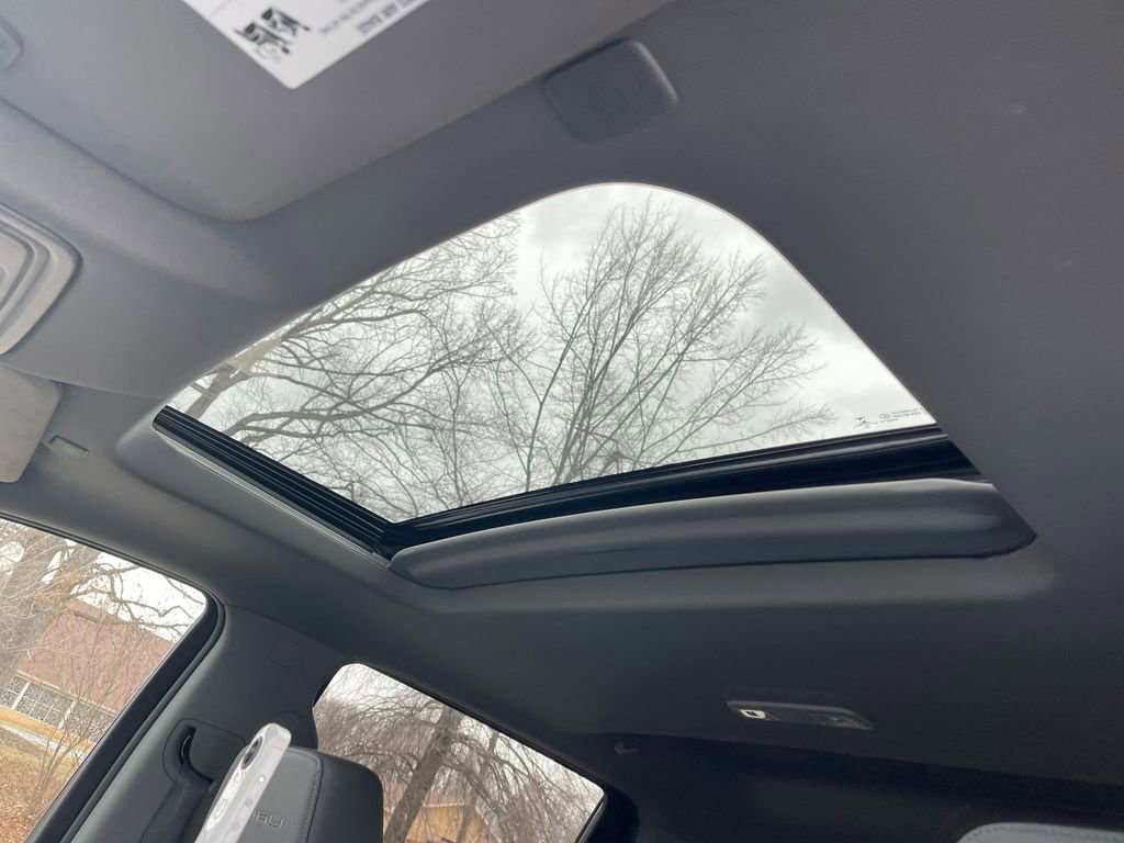 Used 2021 GMC Sierra 1500 Denali w/ Denali Ultimate Package image 12