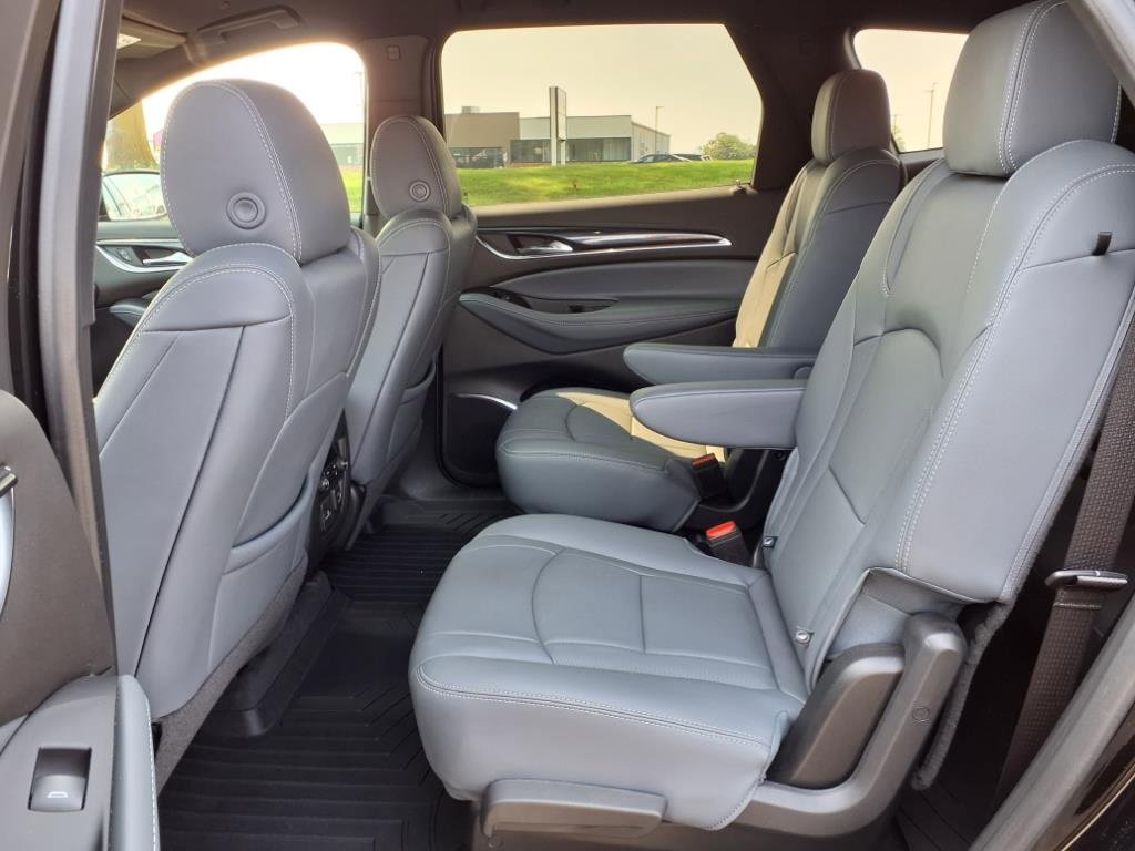Certified 2023 Buick Enclave Premium image 29