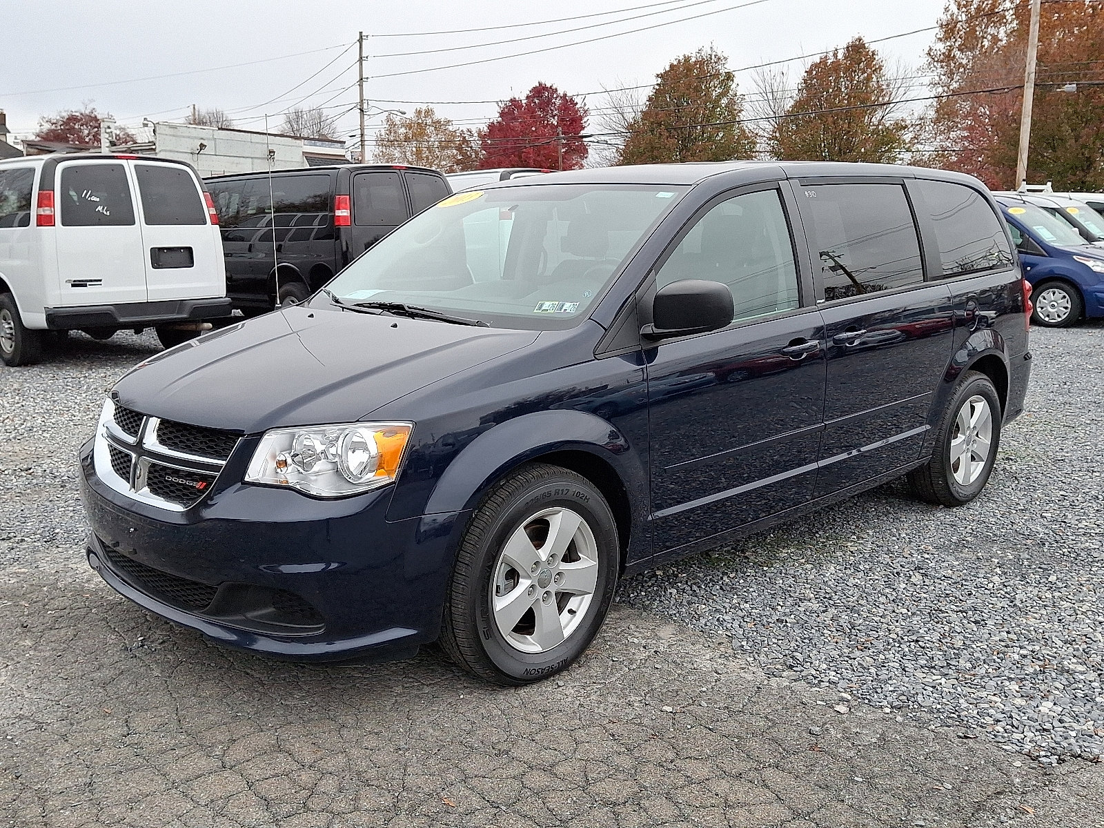Used 2013 Dodge Grand Caravan SE image 3