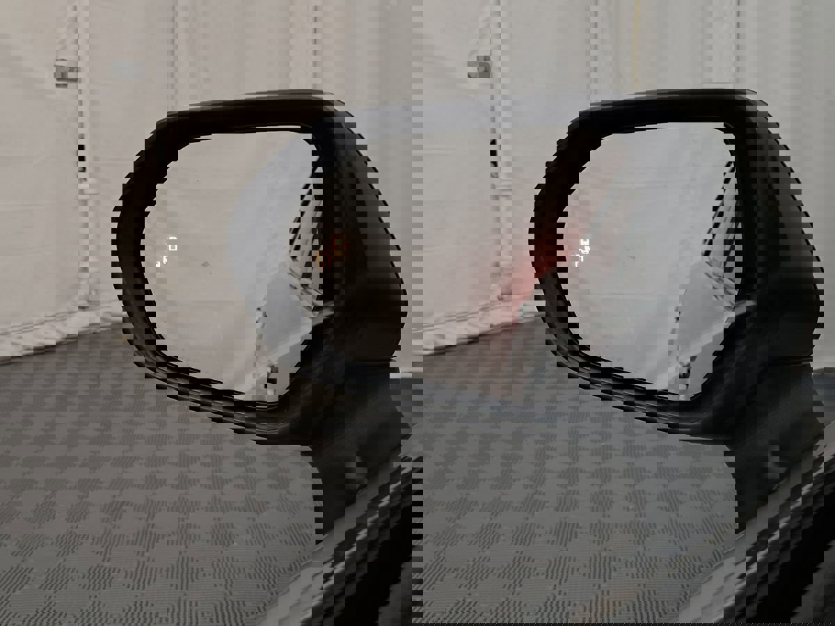 Used 2021 Toyota Avalon XSE image 10