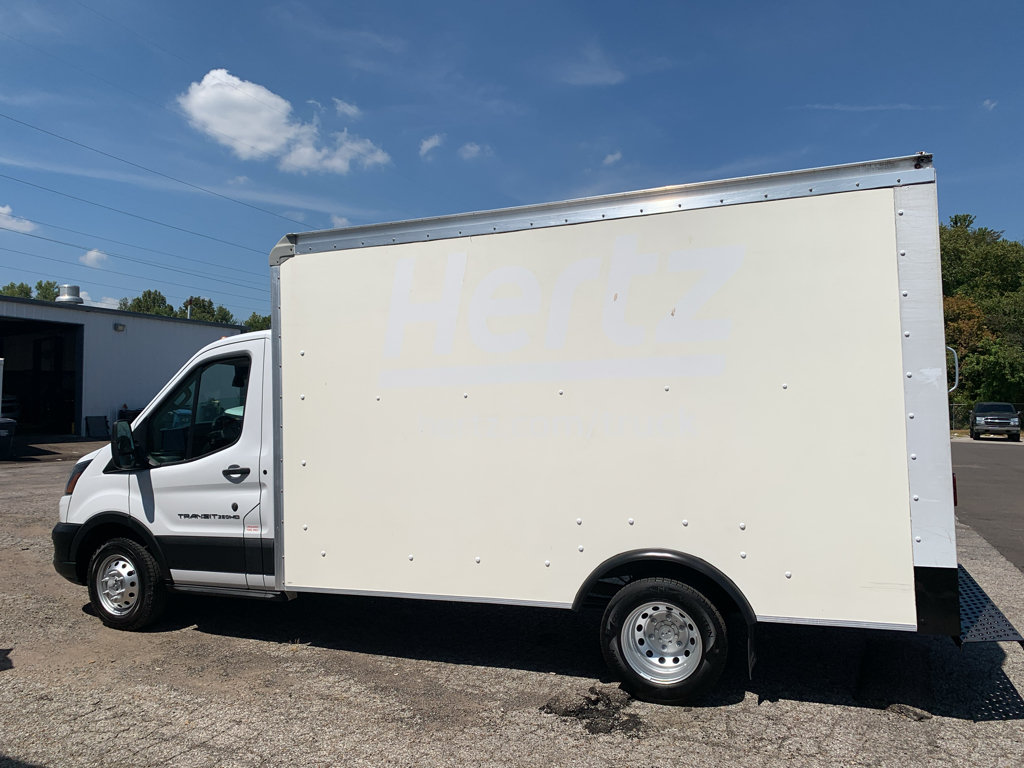 Used 2022 Ford Transit 350 DRW RWD image 6