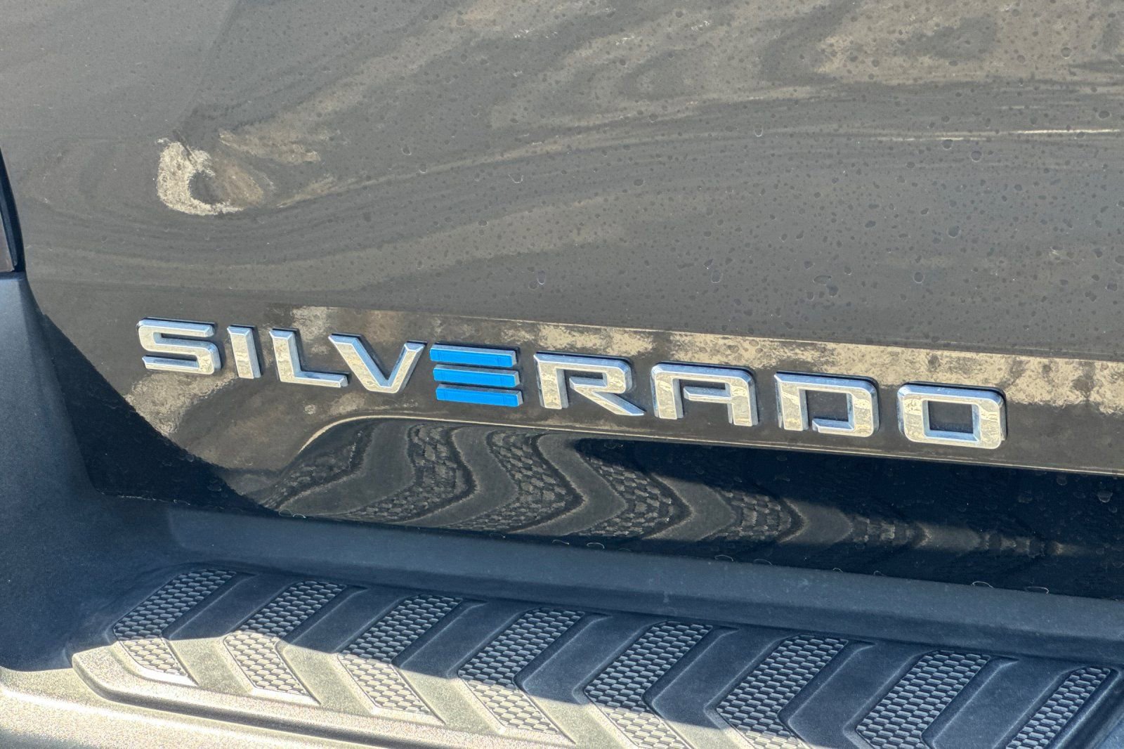 Used 2024 Chevrolet Silverado EV W/T AWD/4WD image 50