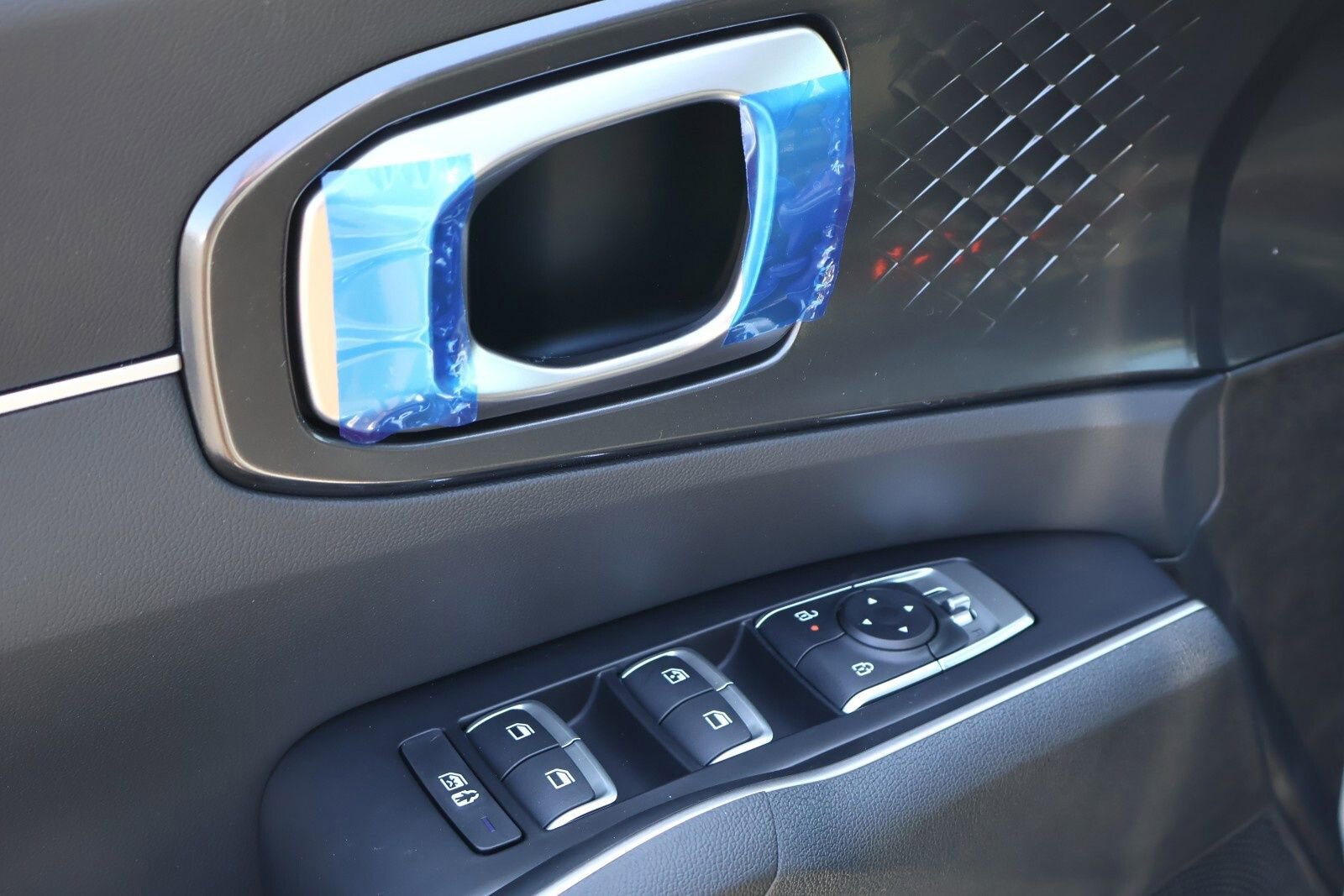 Used 2025 Kia Sorento S w/ Panoramic Sunroof Package image 24