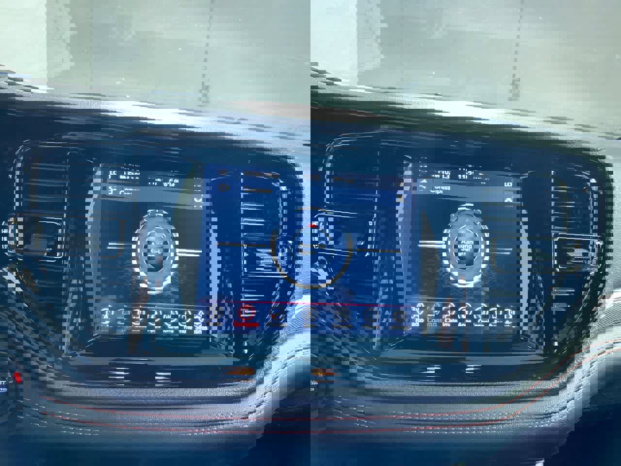 Used 2023 Dodge Durango GT image 20