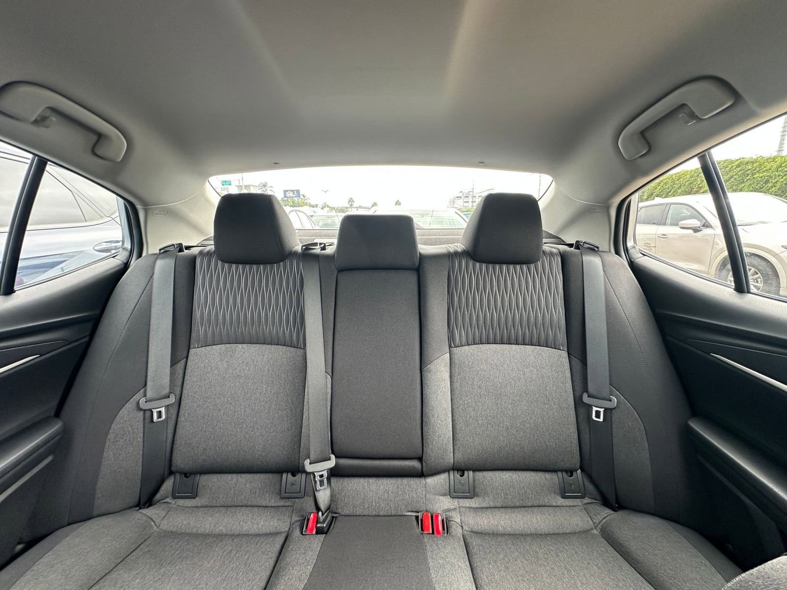 Used 2025 Toyota Camry LE image 37