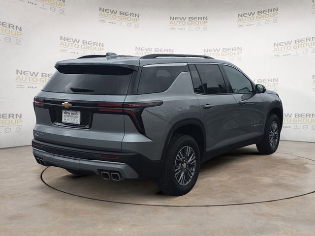 New 2026 Chevrolet Traverse LT w/ Driver Confidence Package FWD image 5