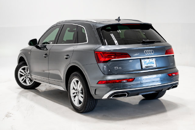 Used 2023 Audi Q5 2.0T Premium w/ Convenience Package AWD/4WD image 28