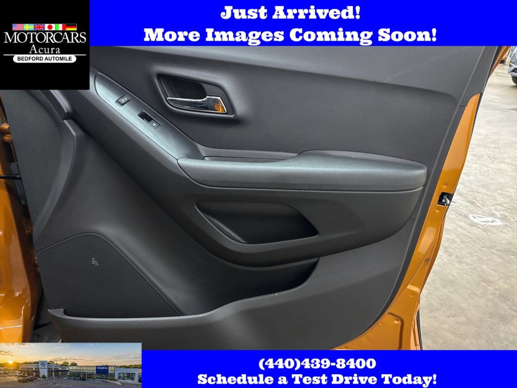 Used 2017 Chevrolet Trax LT w/ Sun & Sound Package FWD image 15