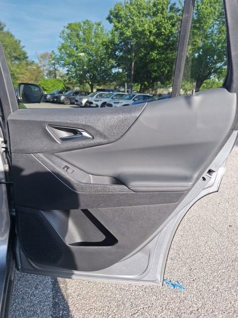 Used 2025 Chevrolet Equinox LT w/ Safety and Technology Package AWD/4WD image 19