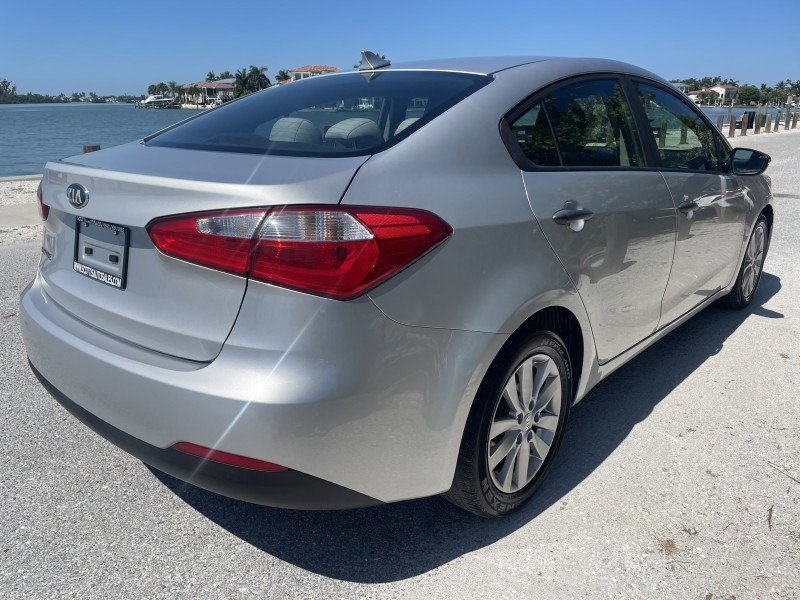 Used 2016 Kia Forte LX w/ LX Popular Plus Package FWD image 6