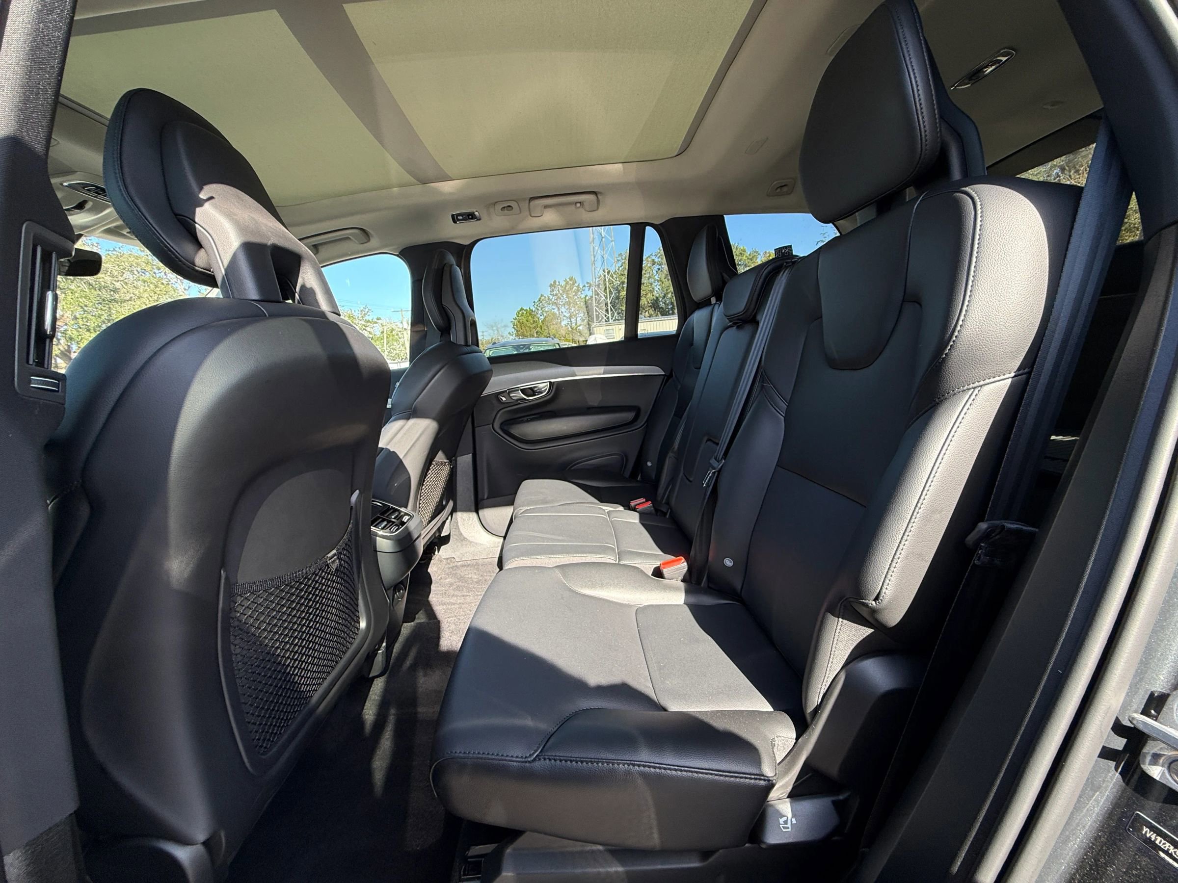 Used 2022 Volvo XC90 T5 Momentum w/ Climate Package image 20