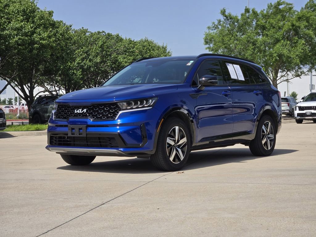 Certified 2022 Kia Sorento S w/ Panoramic Sunroof Package FWD image 2