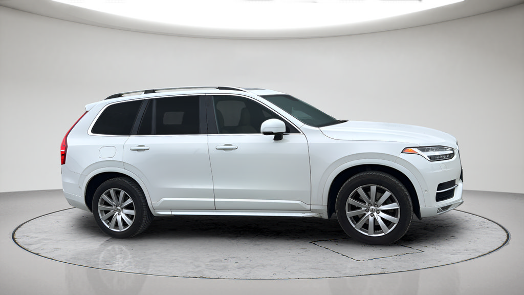 Used 2019 Volvo XC90 T6 Momentum w/ Advanced Package AWD/4WD image 3