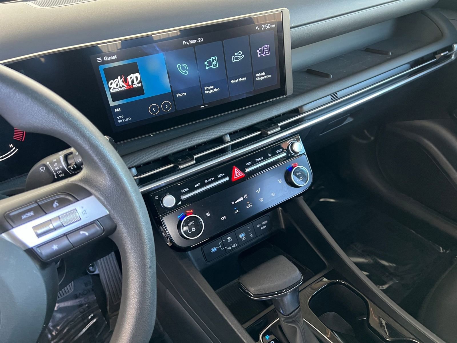 Used 2025 Hyundai Tucson SEL image 17