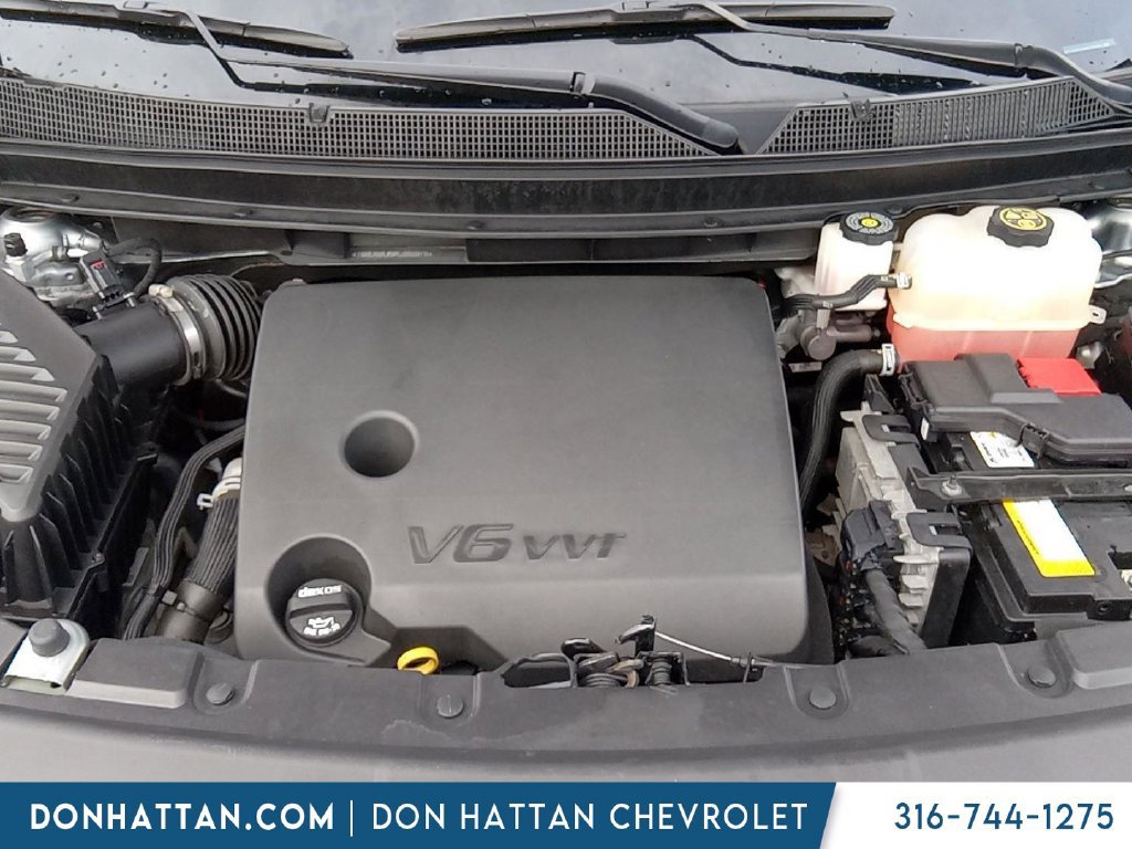 Used 2023 Chevrolet Traverse LT FWD image 8