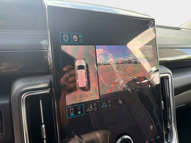 New 2026 GMC Yukon Elevation w/ Elevation Premium Package image 24