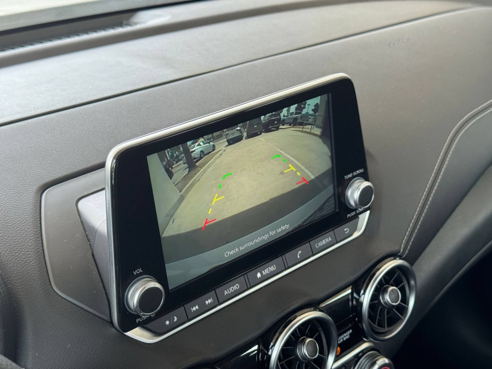 Used 2025 Nissan Sentra SV FWD image 19