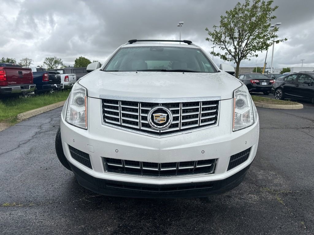 Used 2013 Cadillac SRX Luxury w/ Driver Awareness Package FWD image 2