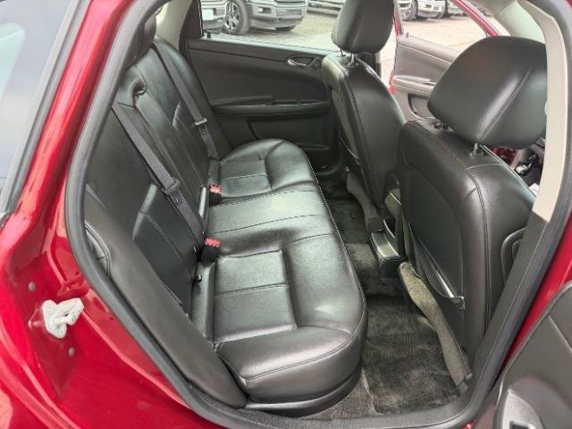 Used 2011 Chevrolet Impala LT w/ Luxury Edition Package image 32